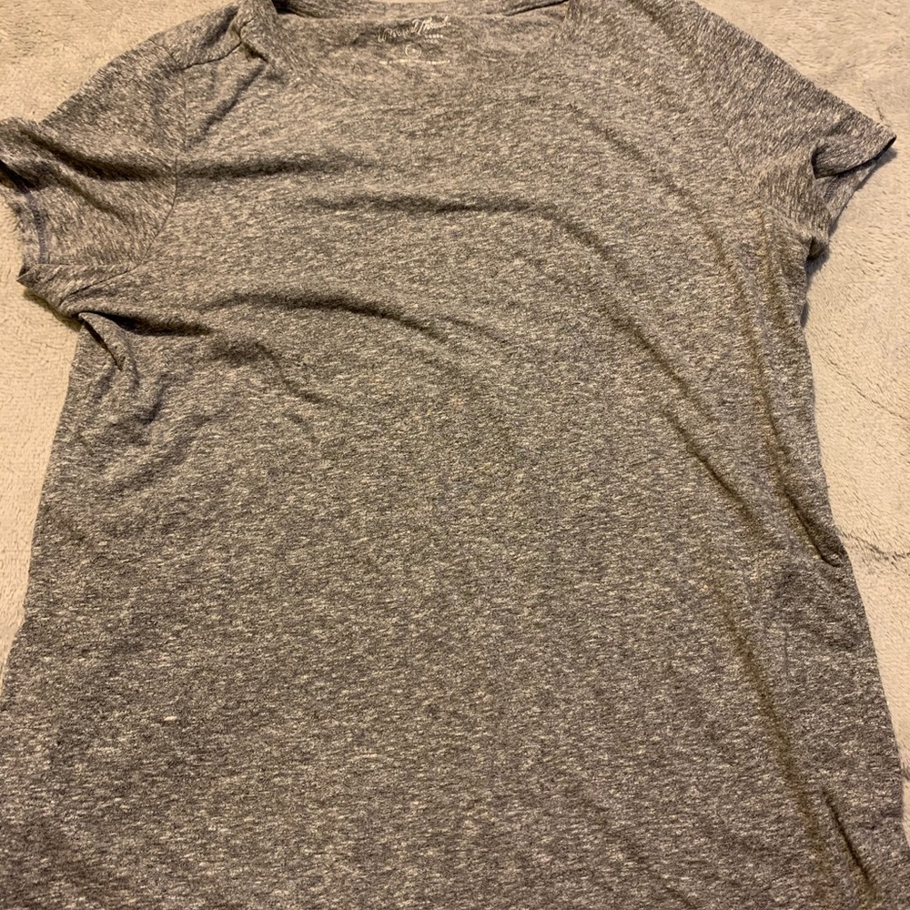 grey t-shirt ❕❕